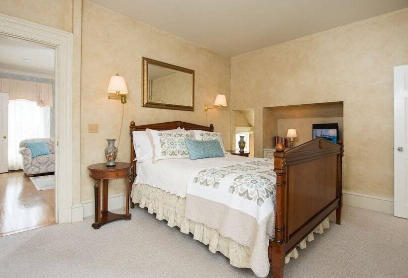 تختخواب و صبحانه Captain Farris House