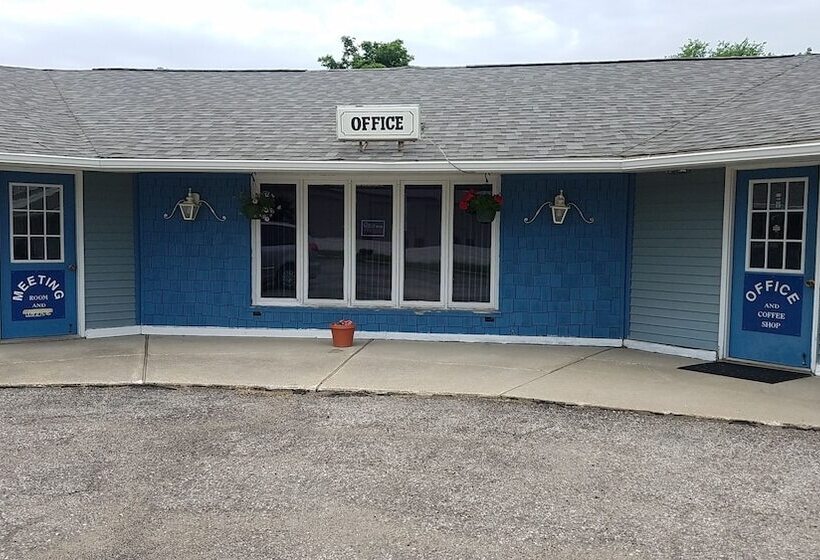 Burr Oak Motel