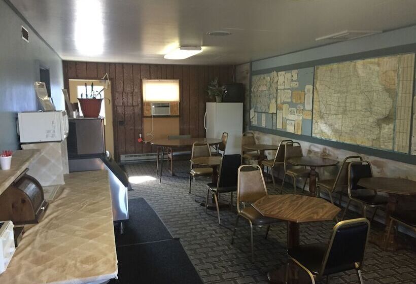Burr Oak Motel