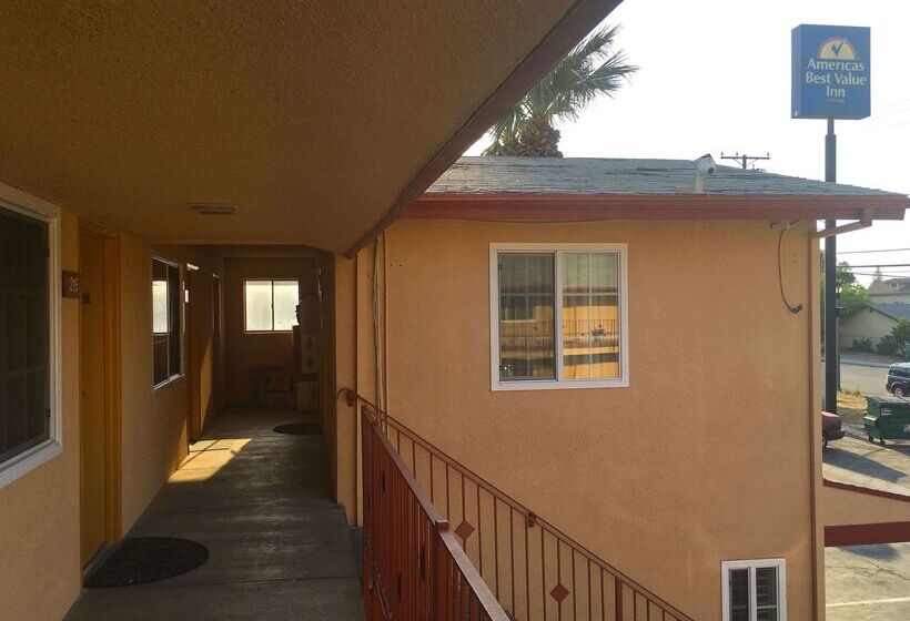 ホテル Americas Best Value Inn Beaumont, Ca