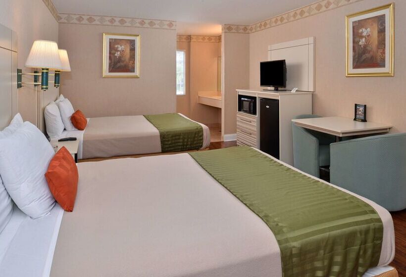 ホテル Americas Best Value Inn San Clemente Beach