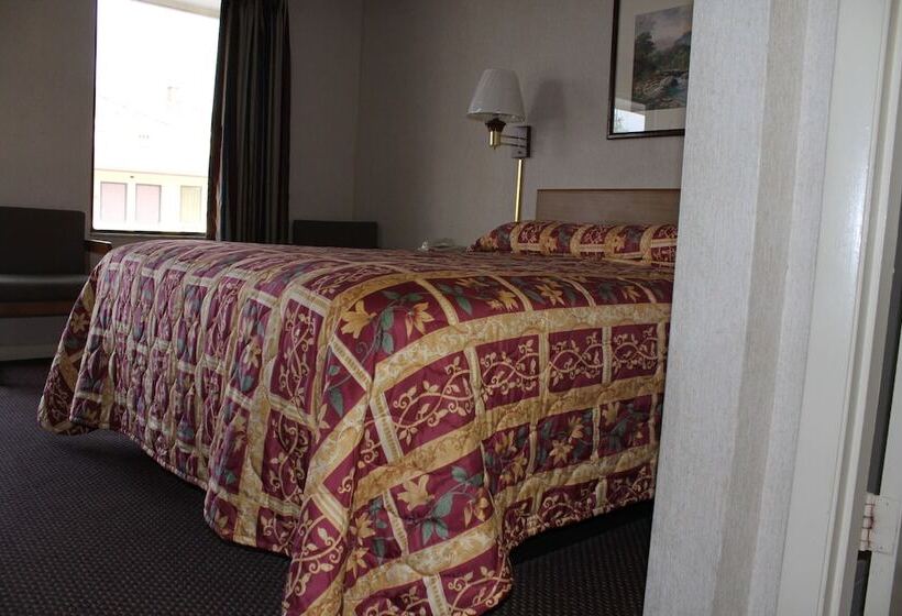 Отель Budget Host Inn Bristol