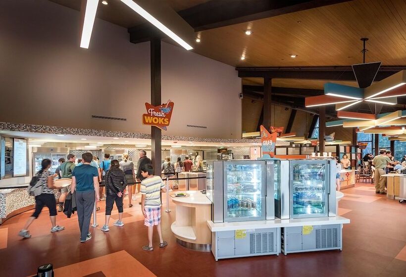 Hotel Canyon Lodge & Cabins Inside The Park