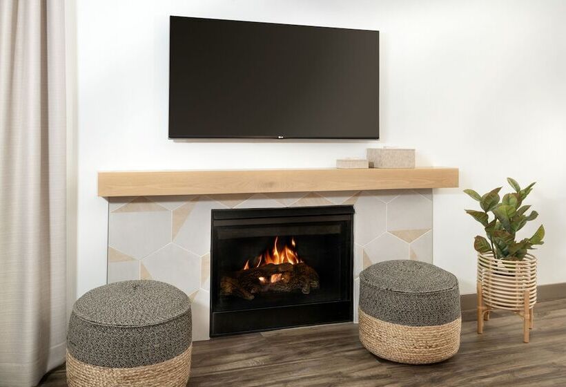 هتل Cardiff By The Sea Lodge