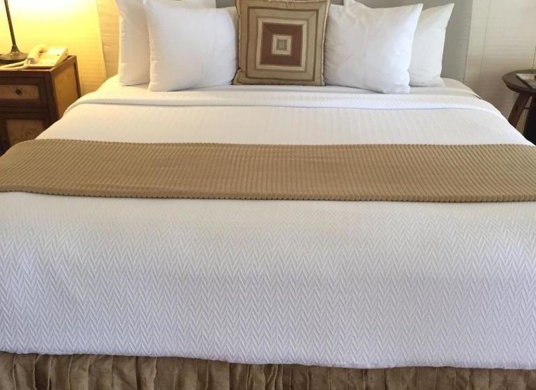 ホテル Carmel River Inn