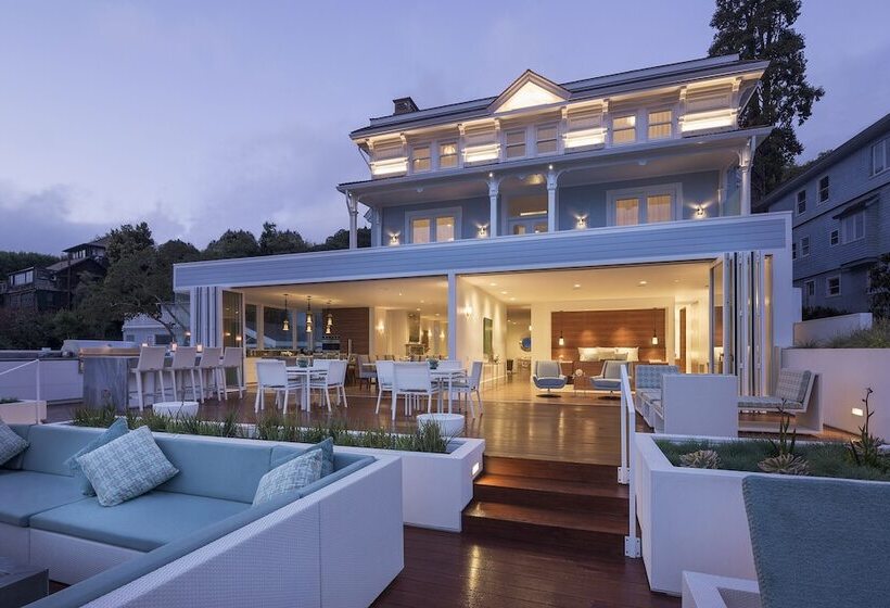 Casa Madrona Hotel And Spa