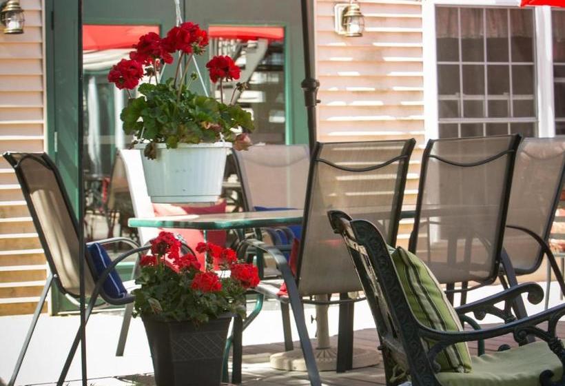בית מלון כפרי Casco Bay Inn