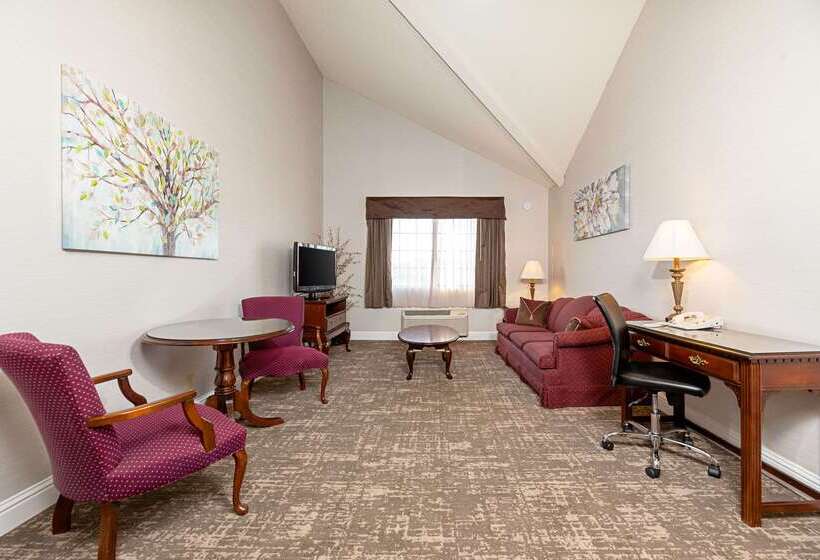 בית מלון כפרי Clarion Inn Silicon Valley