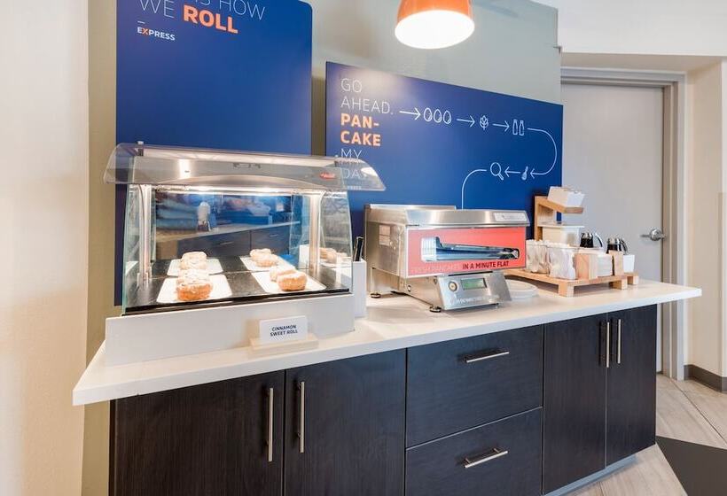 هتل Holiday Inn Express   Columbus Downtown, An Ihg