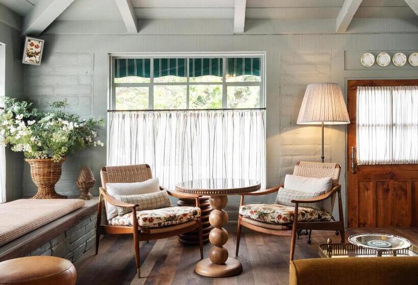 ホテル Le Petit Pali At Ocean Ave