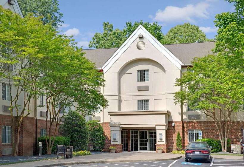 בית מלון כפרי Mainstay Suites Charlotte  Executive Park