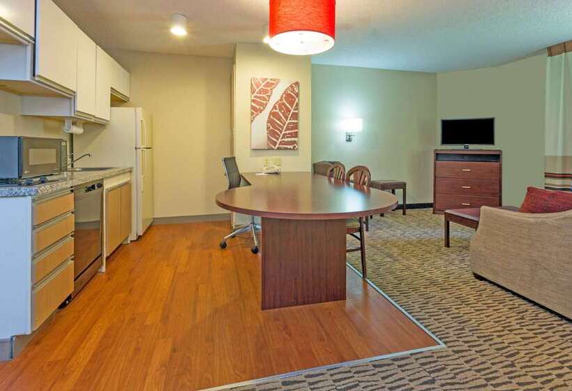 فندق Mainstay Suites Detroit Auburn Hills
