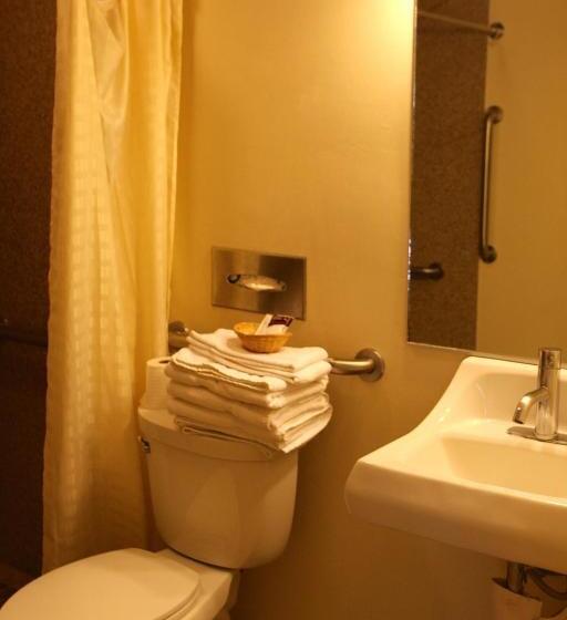 מוטל San Luis Inn And Suites