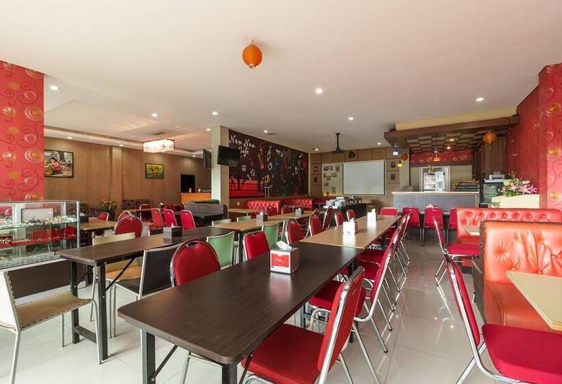 هتل Reddoorz Plus Near Sangkareang Park