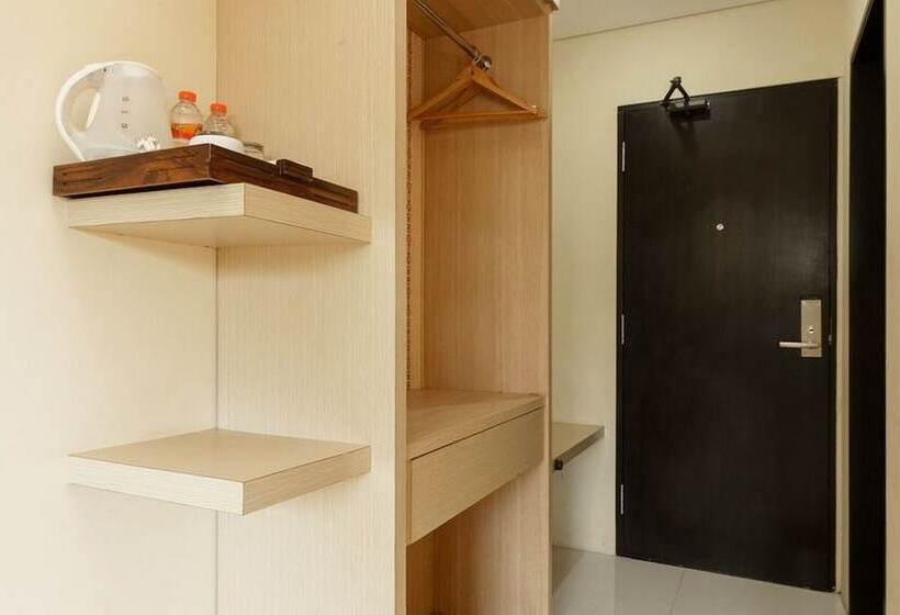 هتل Reddoorz Plus Near Sangkareang Park