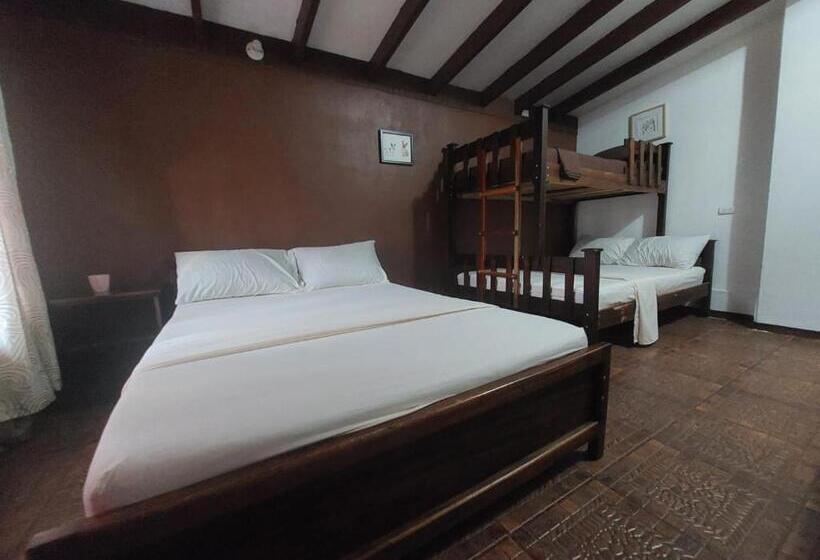 پانسیون Nice Place Hostel