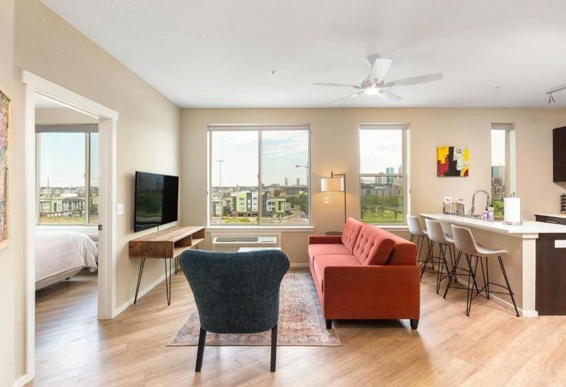 Kasa Lohi Denver