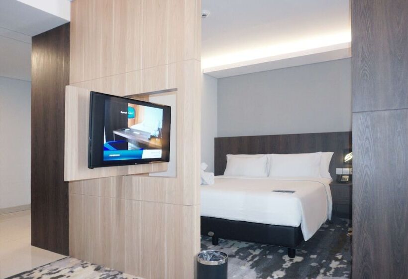 هتل Golden Tulip Springhill Lampung