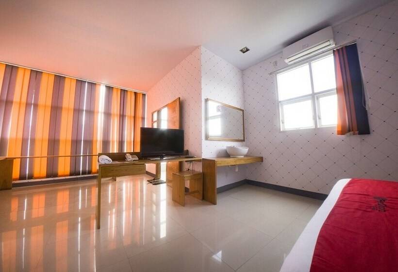 هتل Reddoorz Plus Syariah @ Pentadio Gorontalo