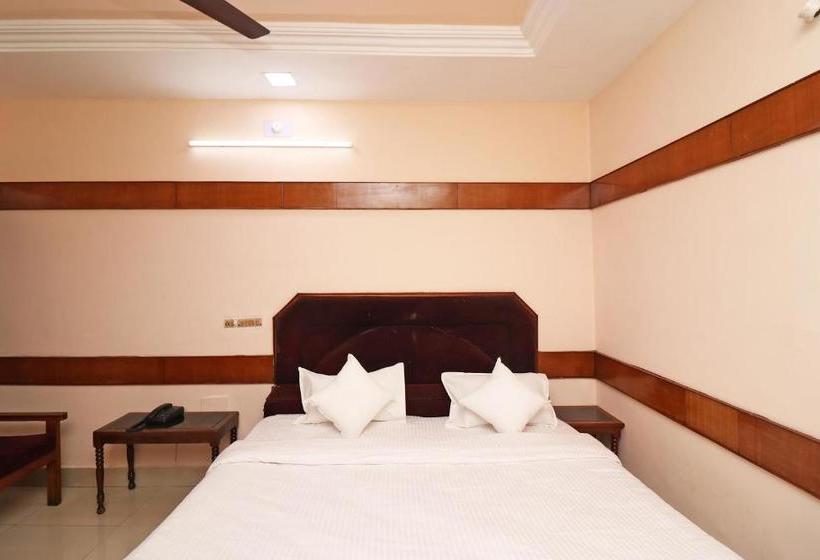 فندق Spot On 37002  Natraj