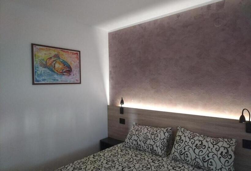 پانسیون Apartmani Pause