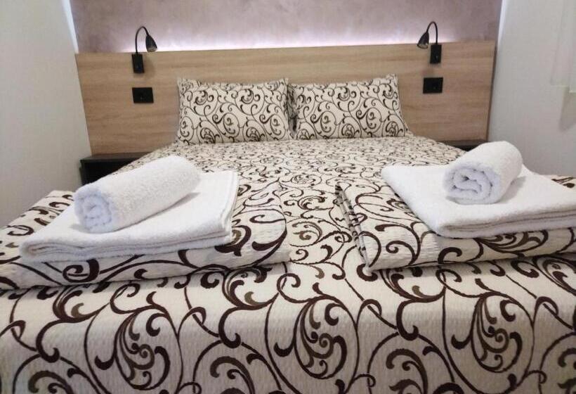 پانسیون Apartmani Pause