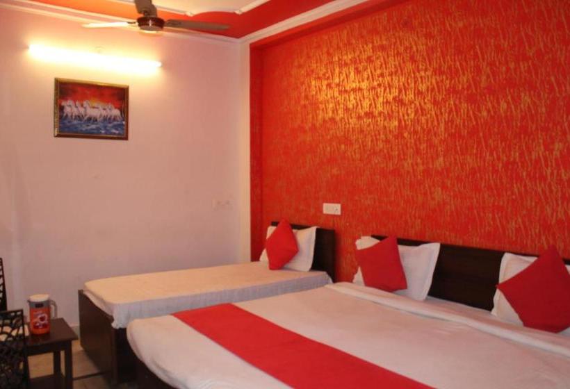 Hotel Sagar Palace @ Near Nizamuddin Railway Station