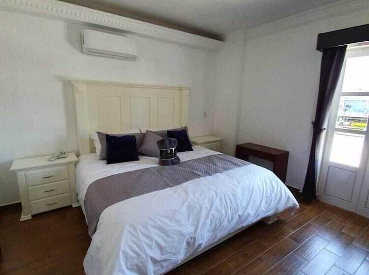 فندق Estancia Real