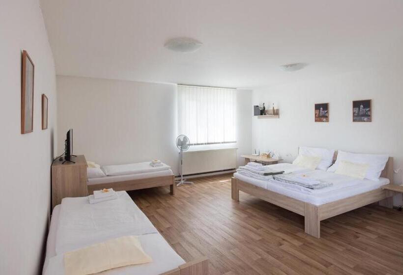 پانسیون A Studio Veselka Litomyšl