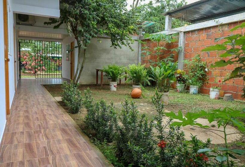 فندق صغير Posada Los Cristales