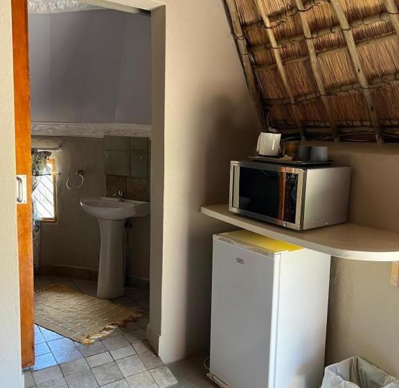 مبيت وإفطار Kwakunje Guest Lodge