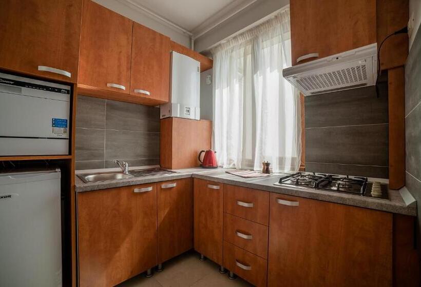 Elis Residence