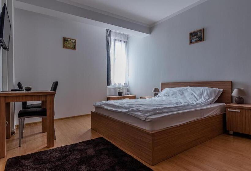 Elis Residence