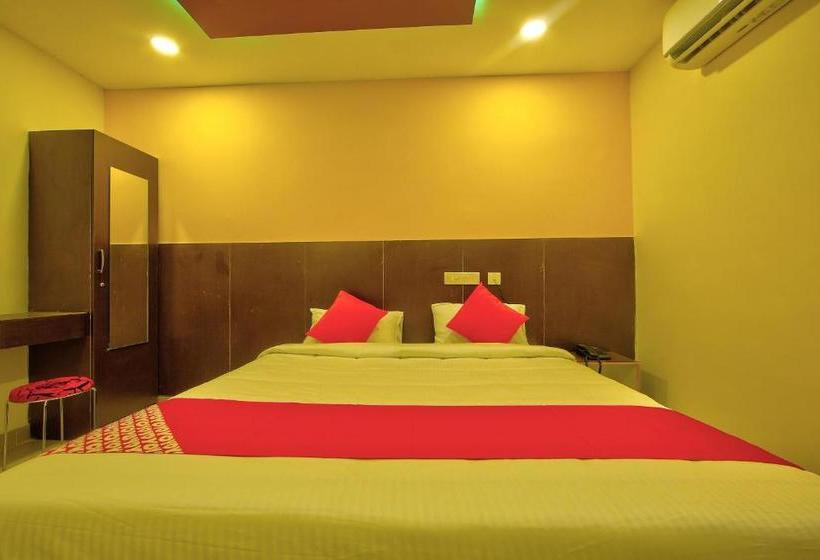 Отель Oyo 29844 Joliday Inn