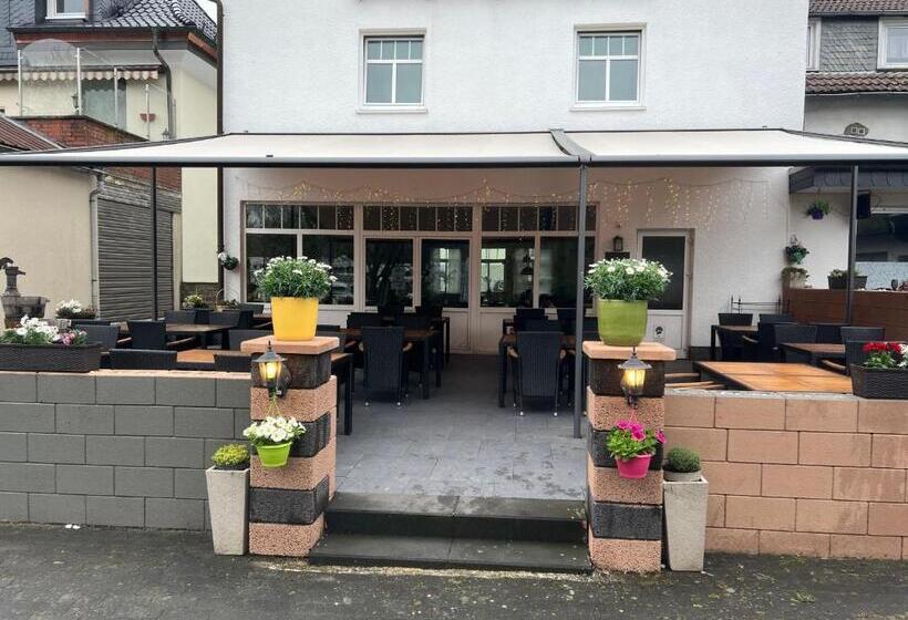 فندق Restaurant Zum Landmann