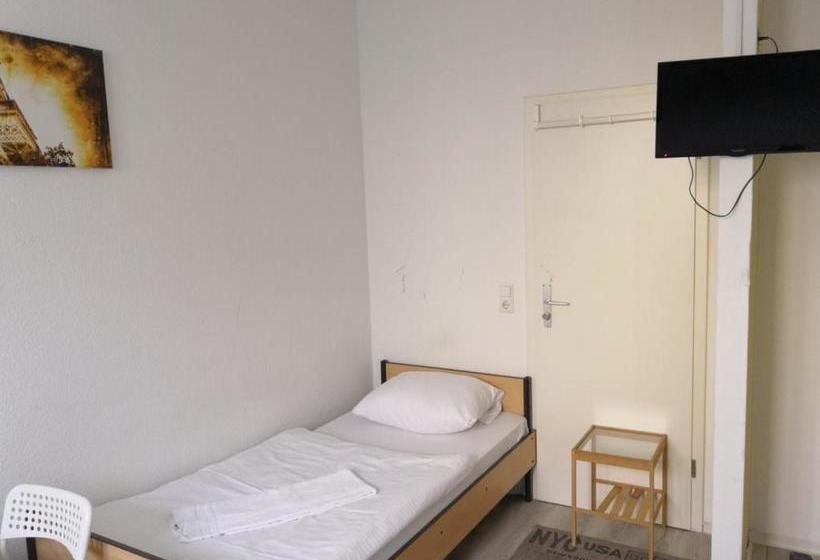 پانسیون Monteurzimmer Zentrum