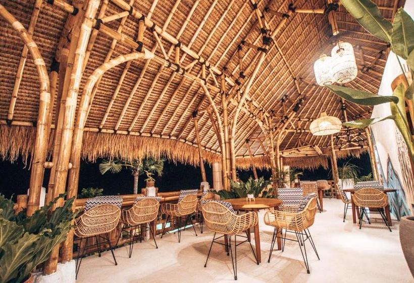 هتل Mohini Komodo Resort