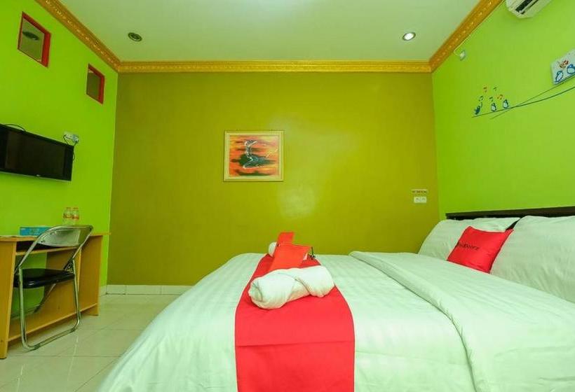 پانسیون Reddoorz Syariah Near Syamsudin Noor Airport 2