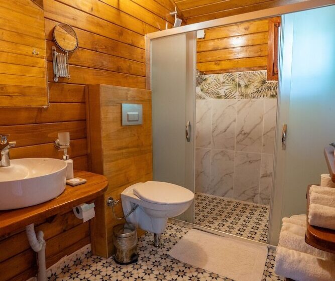استراحتگاه Eden Bungalows And Beach