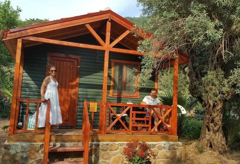 استراحتگاه Eden Bungalows And Beach