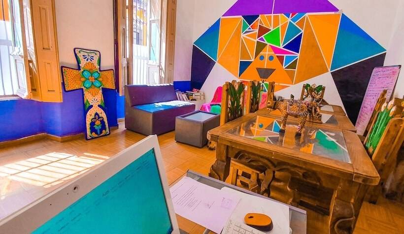 تختخواب و صبحانه Casa Tatewari