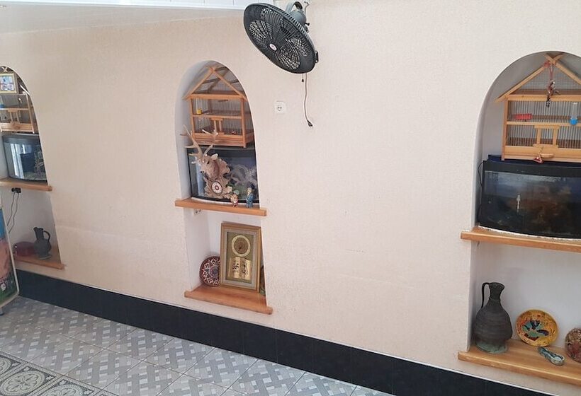 פנסיון Minorai Xurd