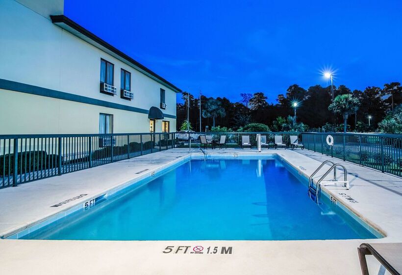 هتل Baymont By Wyndham North Myrtle Beach