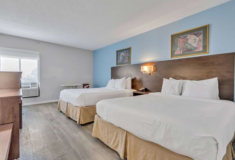 هتل Baymont By Wyndham North Myrtle Beach