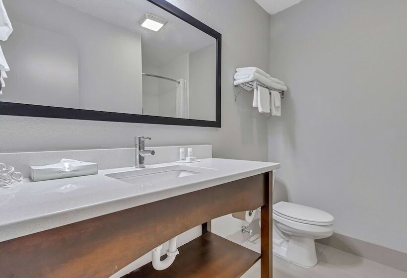 فندق Baymont By Wyndham North Myrtle Beach