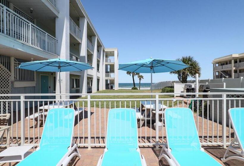 فندق Coastal Waters