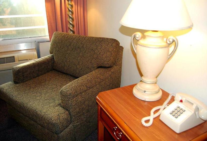 בית מלון כפרי Columbus Inn