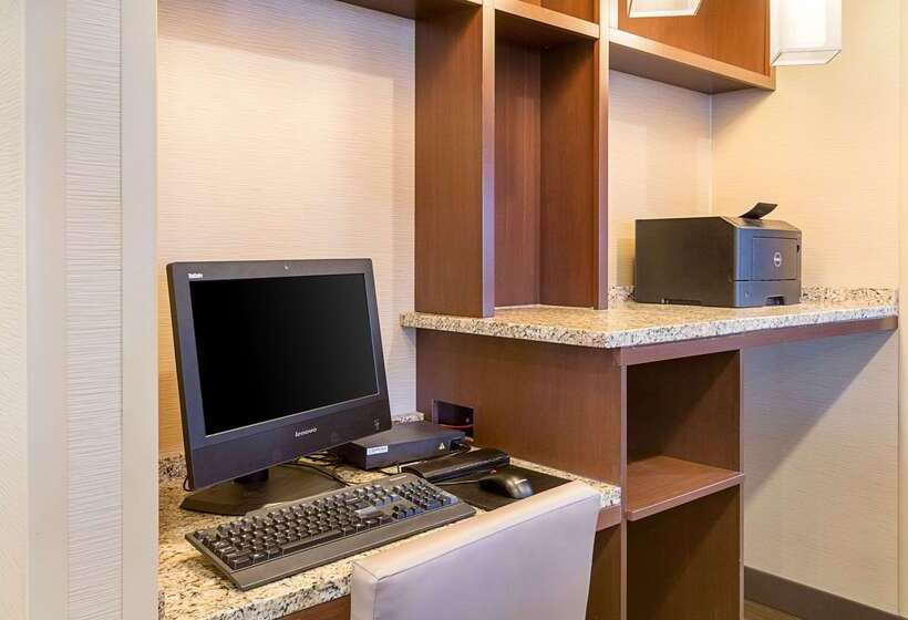 هتل Comfort Inn Barboursville Near Huntington Mall Area