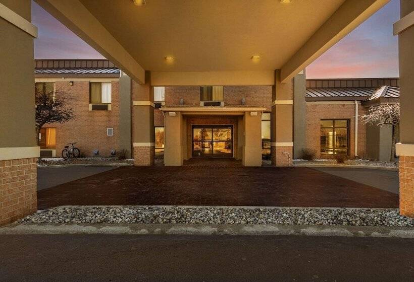 בית מלון כפרי Comfort Inn Huntington Near University