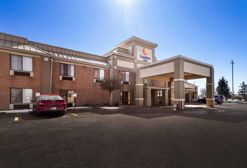 בית מלון כפרי Comfort Inn Huntington Near University